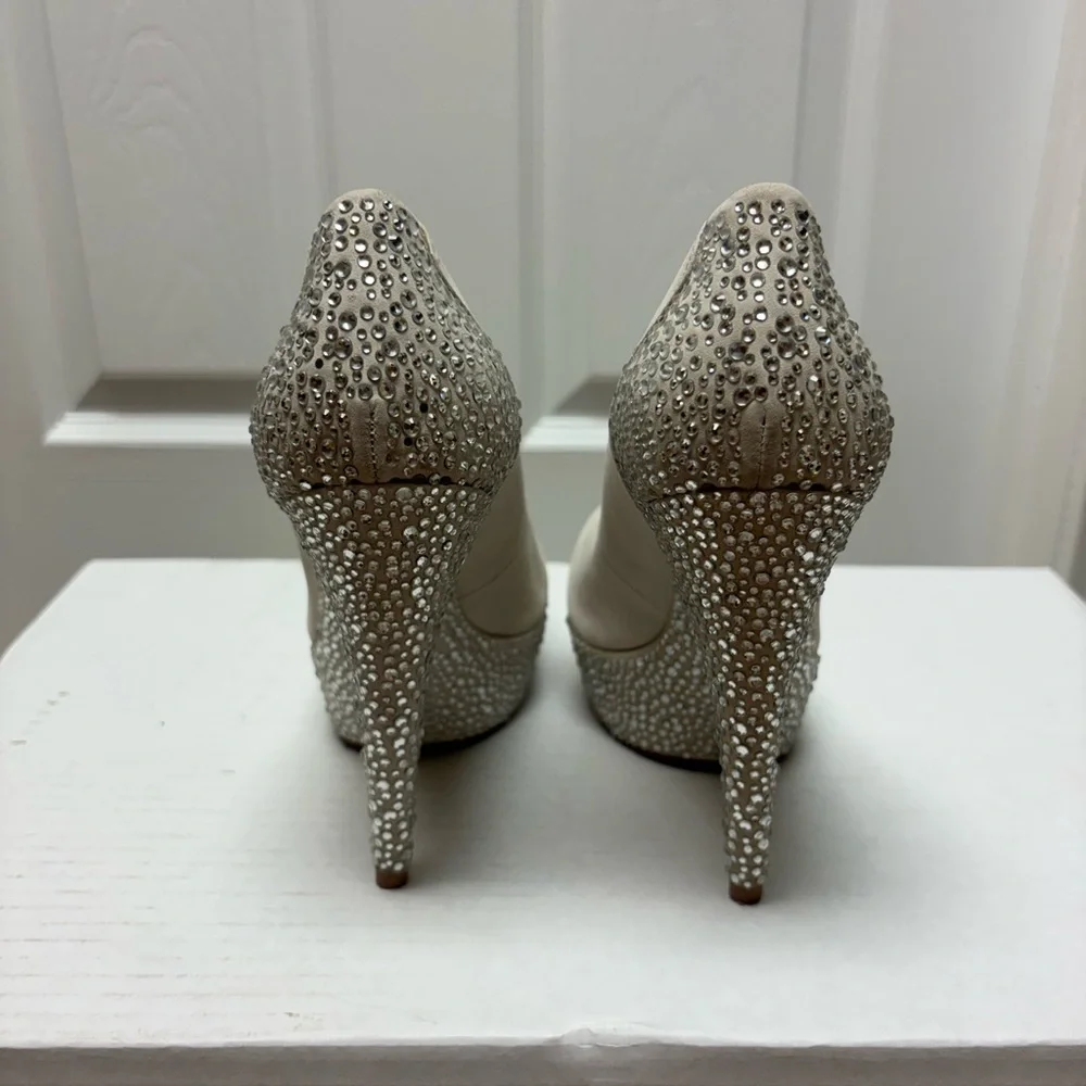 Enzo Angiolini Ivory Rhinestone Platform Heels | Women’s Size 7.5